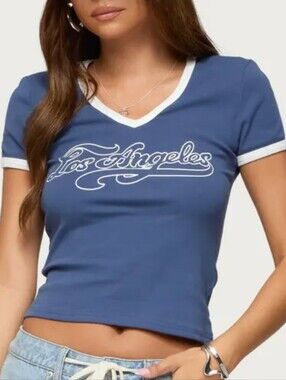 Edikted Los Angeles Contrast V-Neck Graphic Tee Blue XS